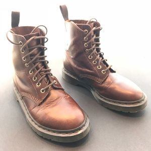 Dr Martens Pascal 8 Eyelet Boots in Brown Leather